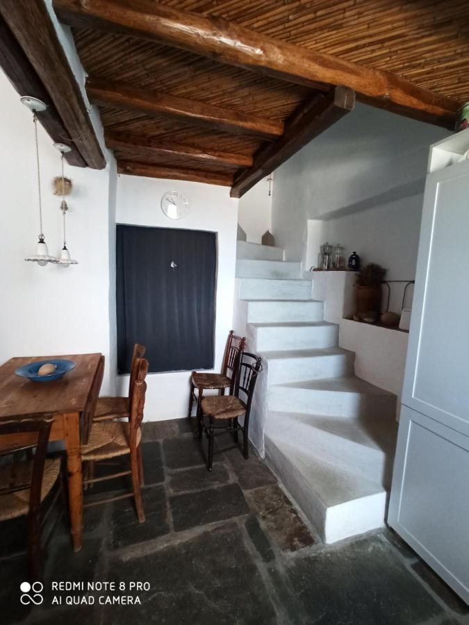 Traditional Stone House With Breathtaking View Serifos Town エクステリア 写真