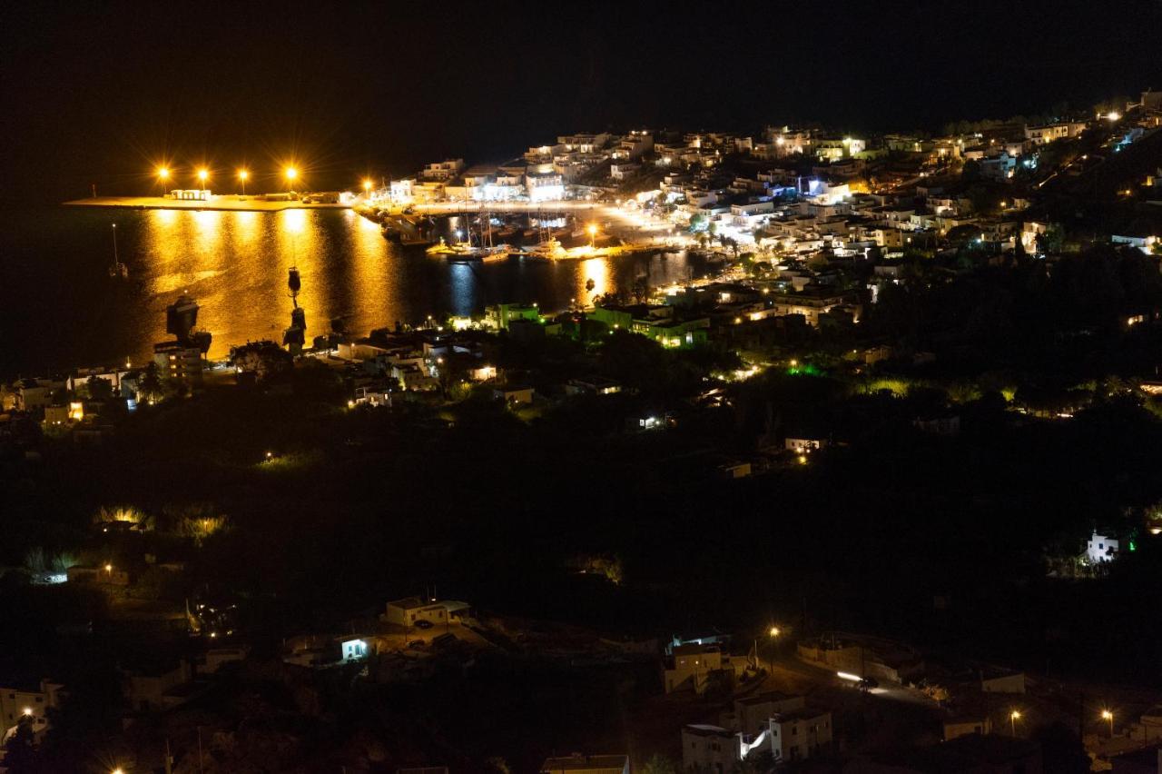 Traditional Stone House With Breathtaking View Serifos Town エクステリア 写真